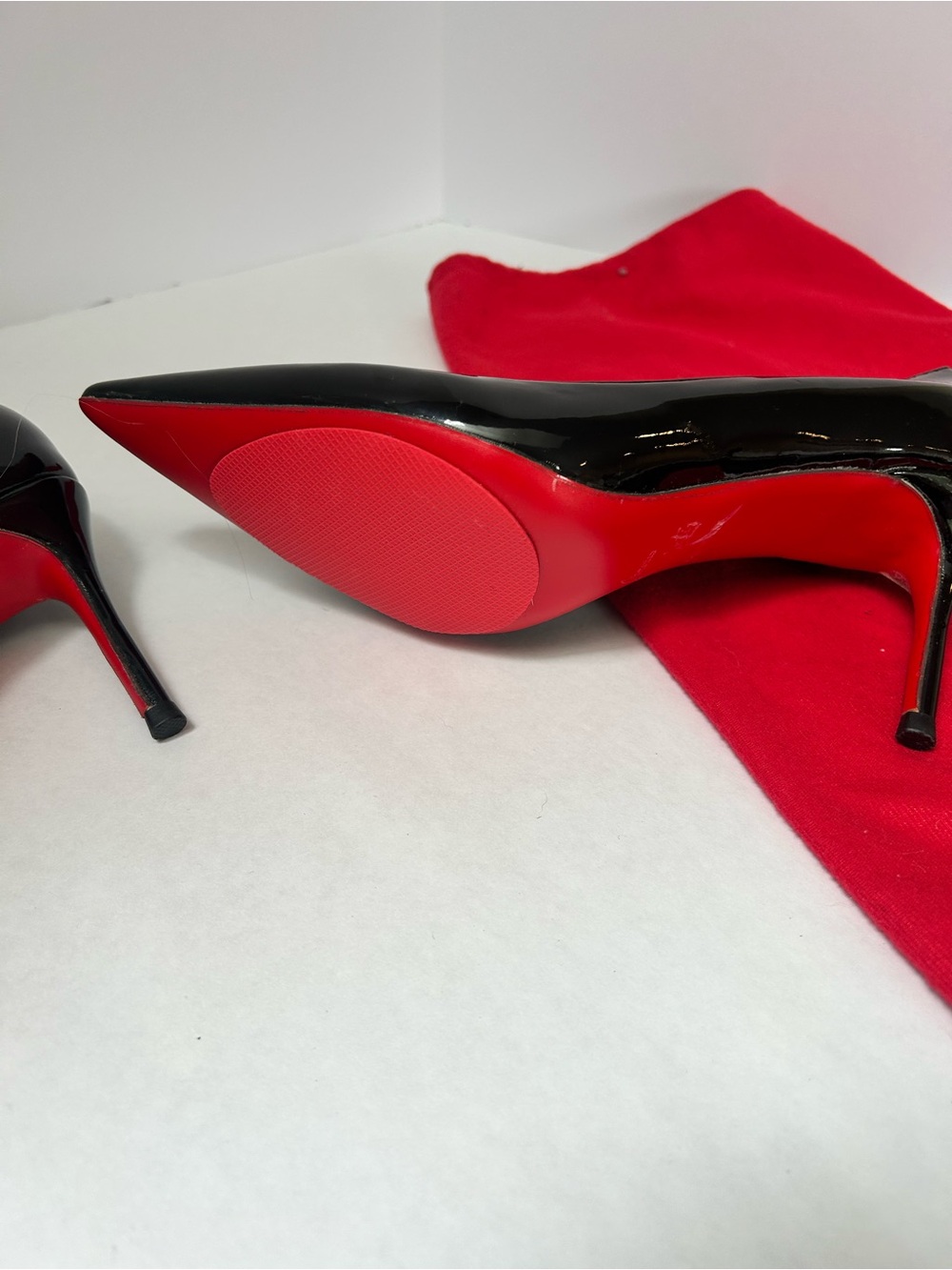 Classic Black Patent Stiletto Pumps with Red Soles - Picture 6 of 7